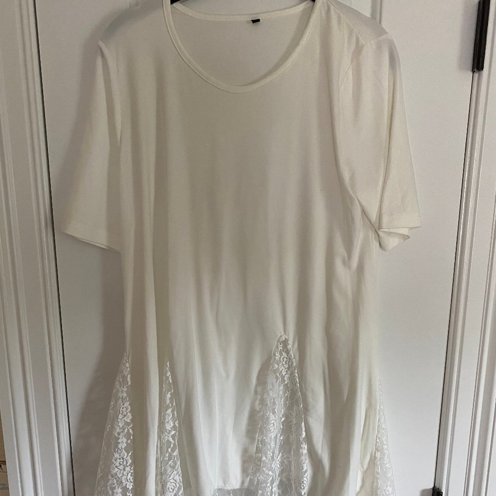 Short Sleeve Tee with Lace Trim in White